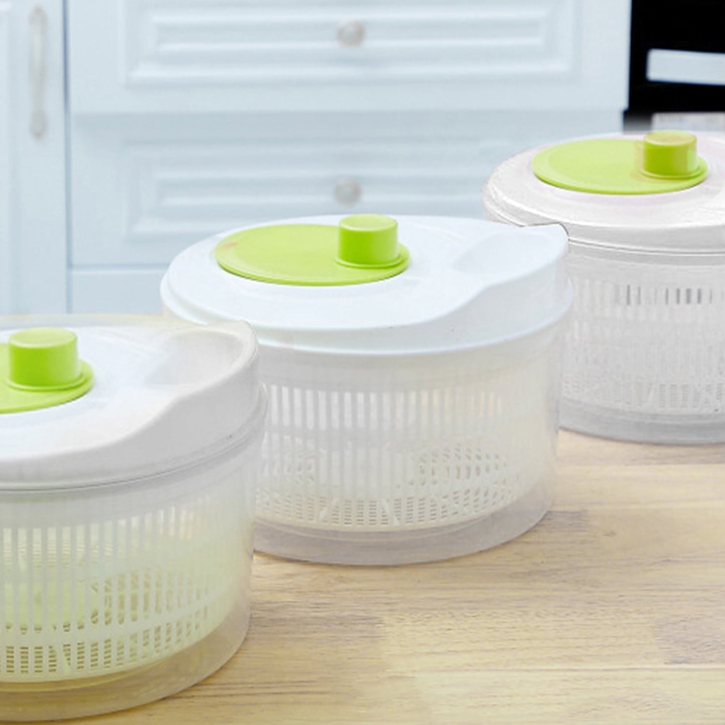 Salad Spinner Vegetable Dryer, 3.4 Quart Fruit Veggie Bowl Lockable Colander Basket and Lid with Drawcord Switch